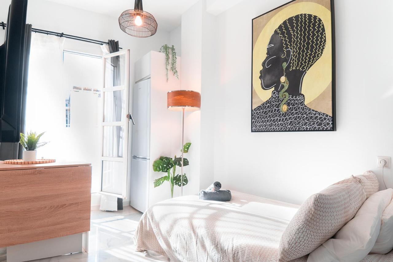 Downtown Apartment With Private Terrace & Jacuzzi 세비야 외부 사진