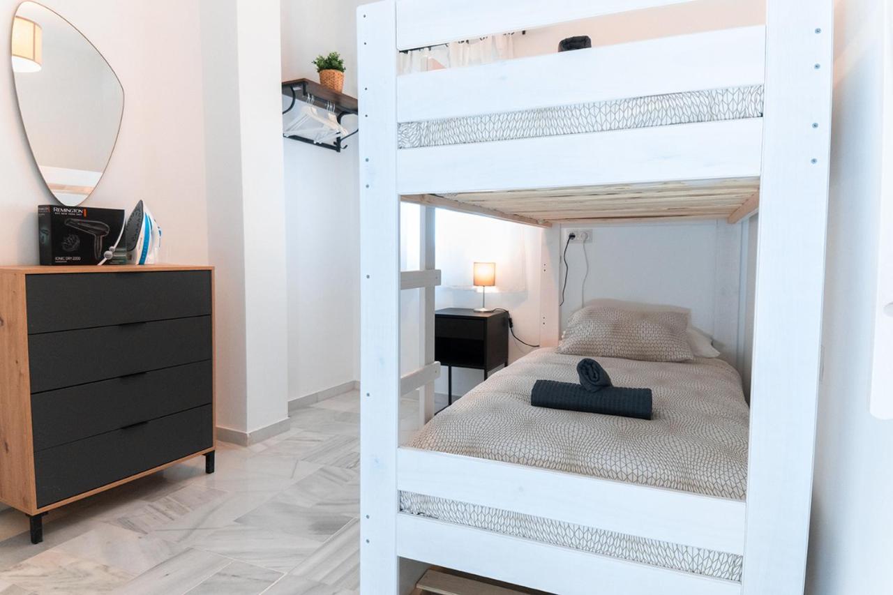 Downtown Apartment With Private Terrace & Jacuzzi 세비야 외부 사진