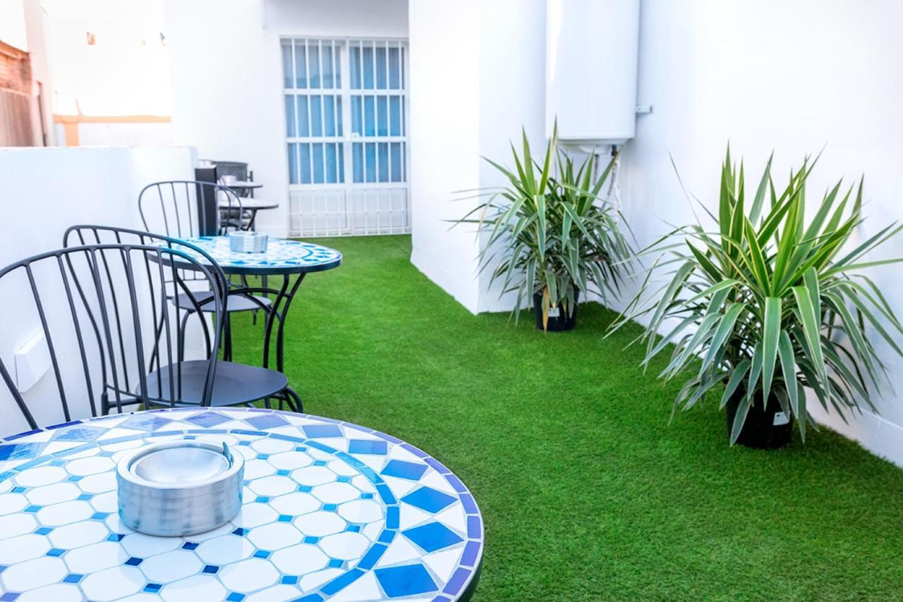 Downtown Apartment With Private Terrace & Jacuzzi 세비야 외부 사진
