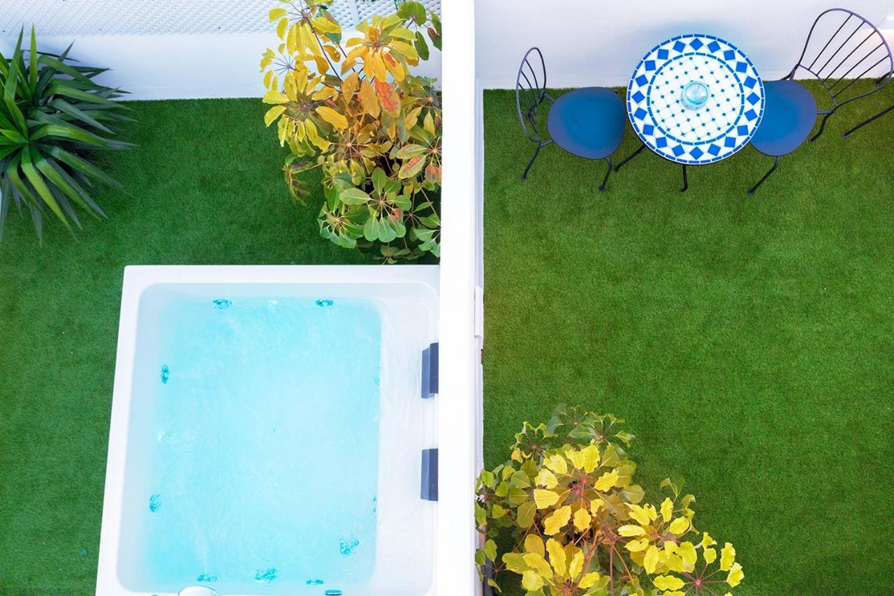 Downtown Apartment With Private Terrace & Jacuzzi 세비야 외부 사진