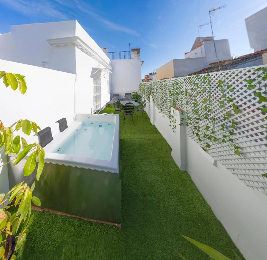Downtown Apartment With Private Terrace & Jacuzzi 세비야 외부 사진